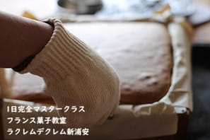 ギリシャから4日目。習いたかった、ほぼすべてのお菓子を習うことができたレッスン風景